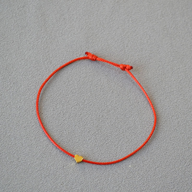 Romantic Gold Bracelet for Special Moments
