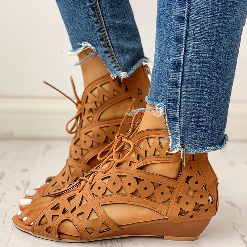 Chic Orthopedic Sandals with Unique Design