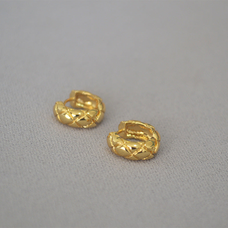 Elegant Gold Earring for Every Occasion