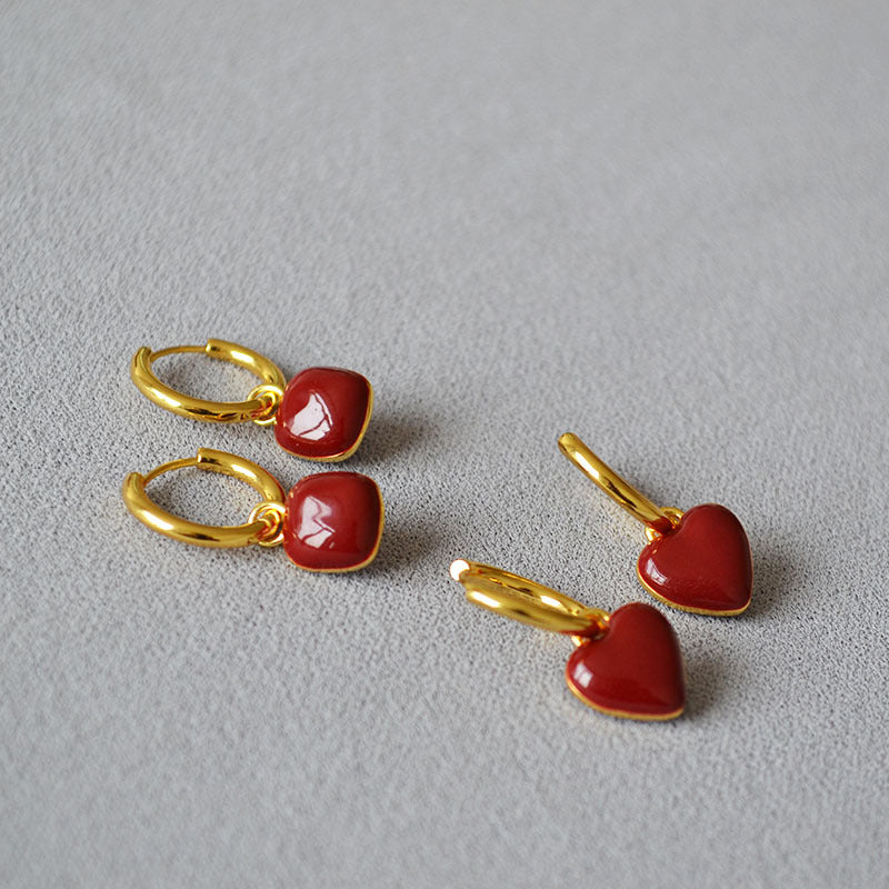 Charming Earring for Any Occasion