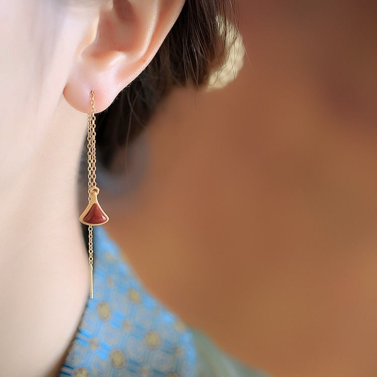 Charming Silver Earring for Any Occasion
