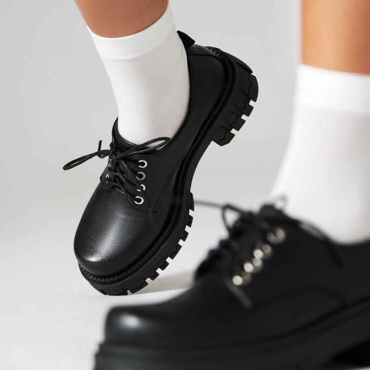 Chic Orthopedic Shoes with Unique Design