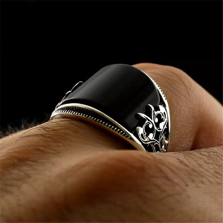 Classic Ring with Timeless Appeal