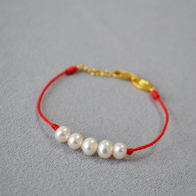 Romantic Pearl Bracelet for Special Moments
