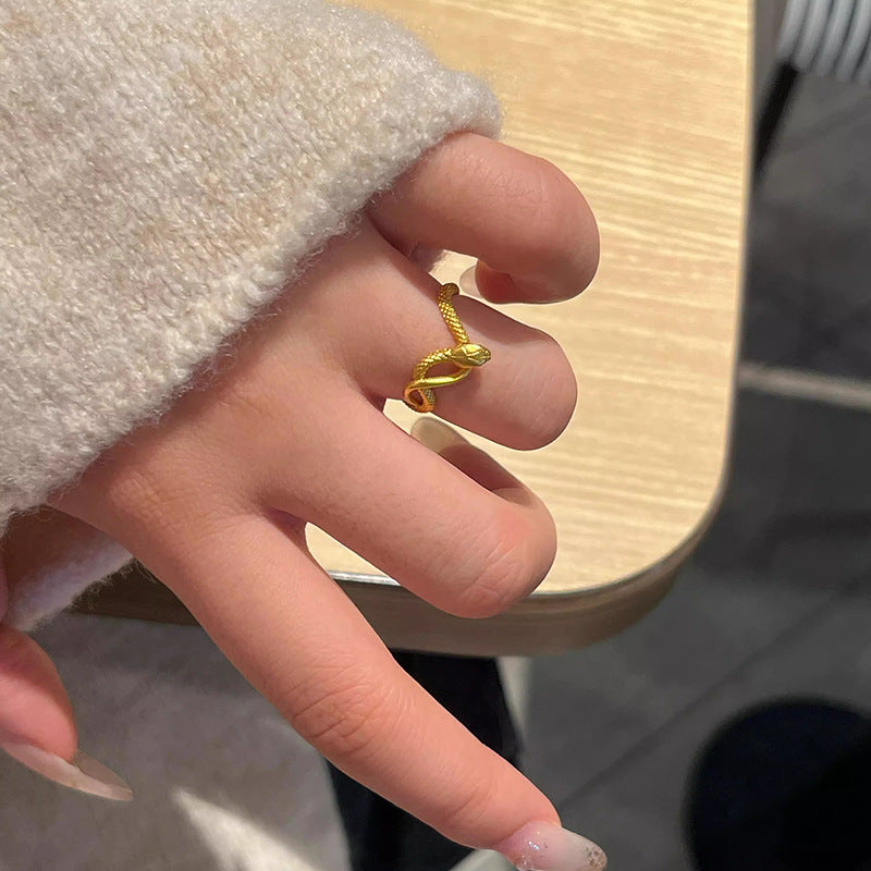 Stunning Gold Ring for Daily Wear