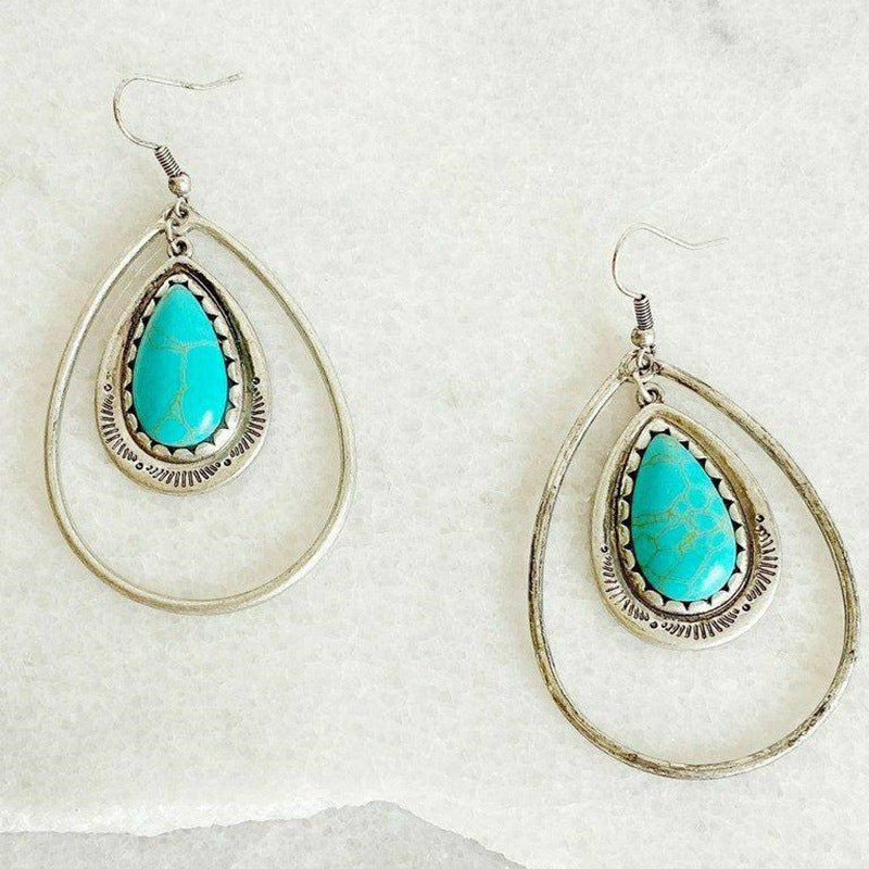 Romantic Silver Earring for Special Moments