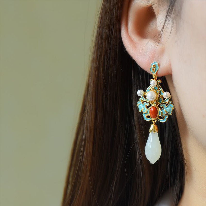 Classic Silver Earring with Timeless Appeal