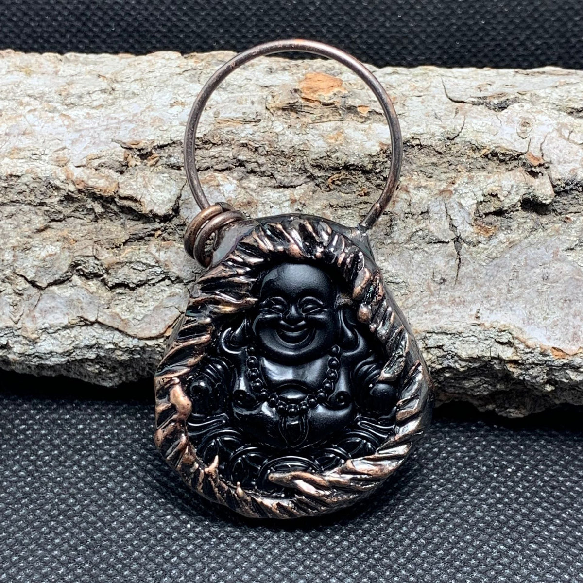 Charming Pendant for Any Occasion