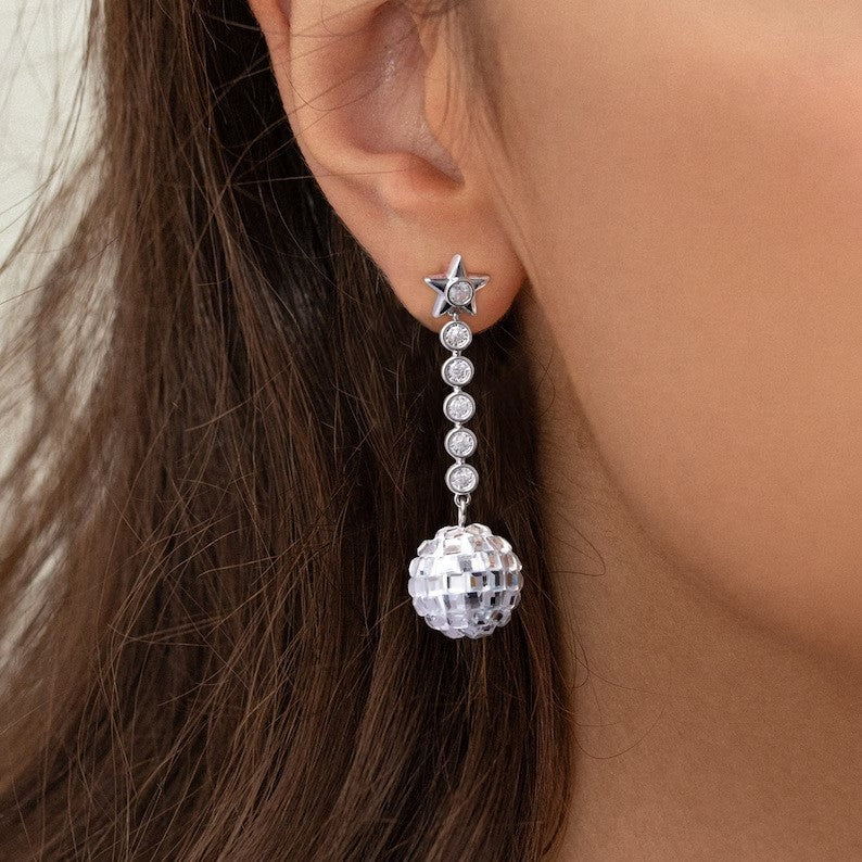 Charming Earring for Any Occasion