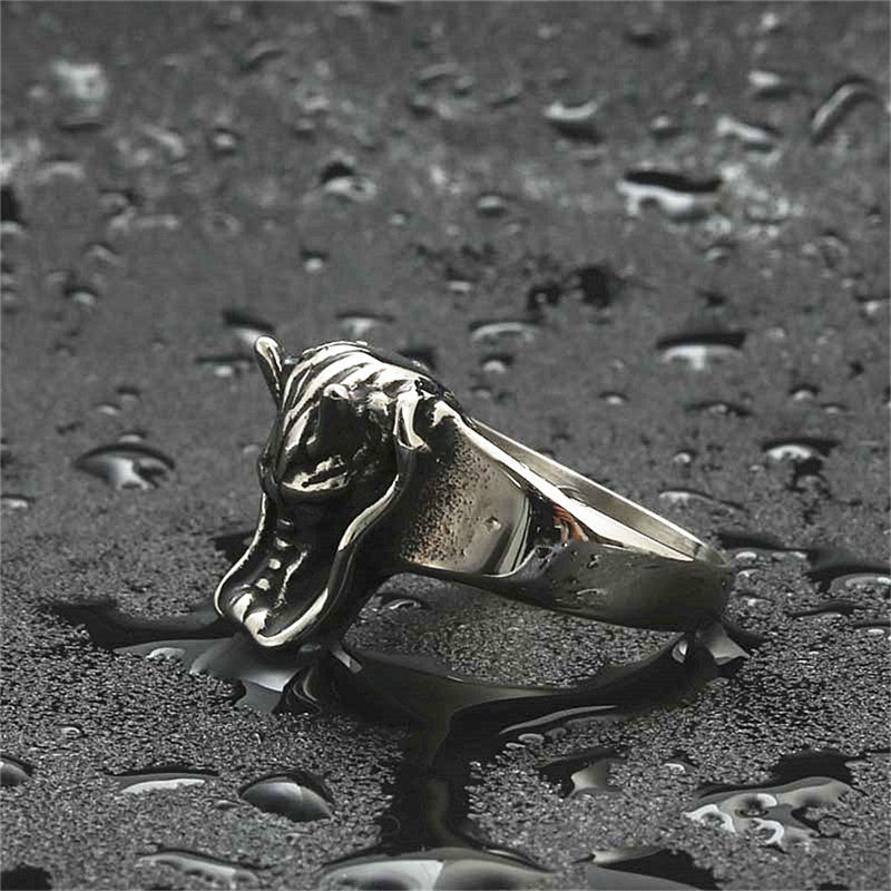 Stunning Ring for Daily Wear