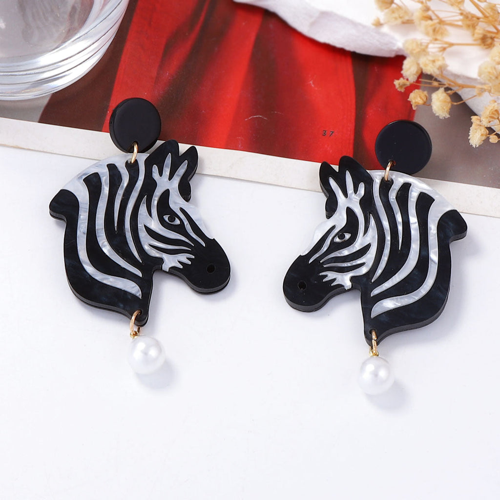 Stunning Pearl Earring for Daily Wear