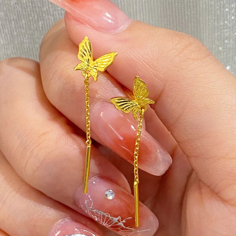 Charming Earring for Any Occasion