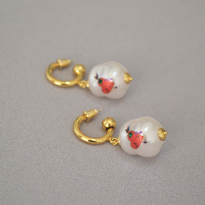 Elegant Gold Earring for Every Occasion