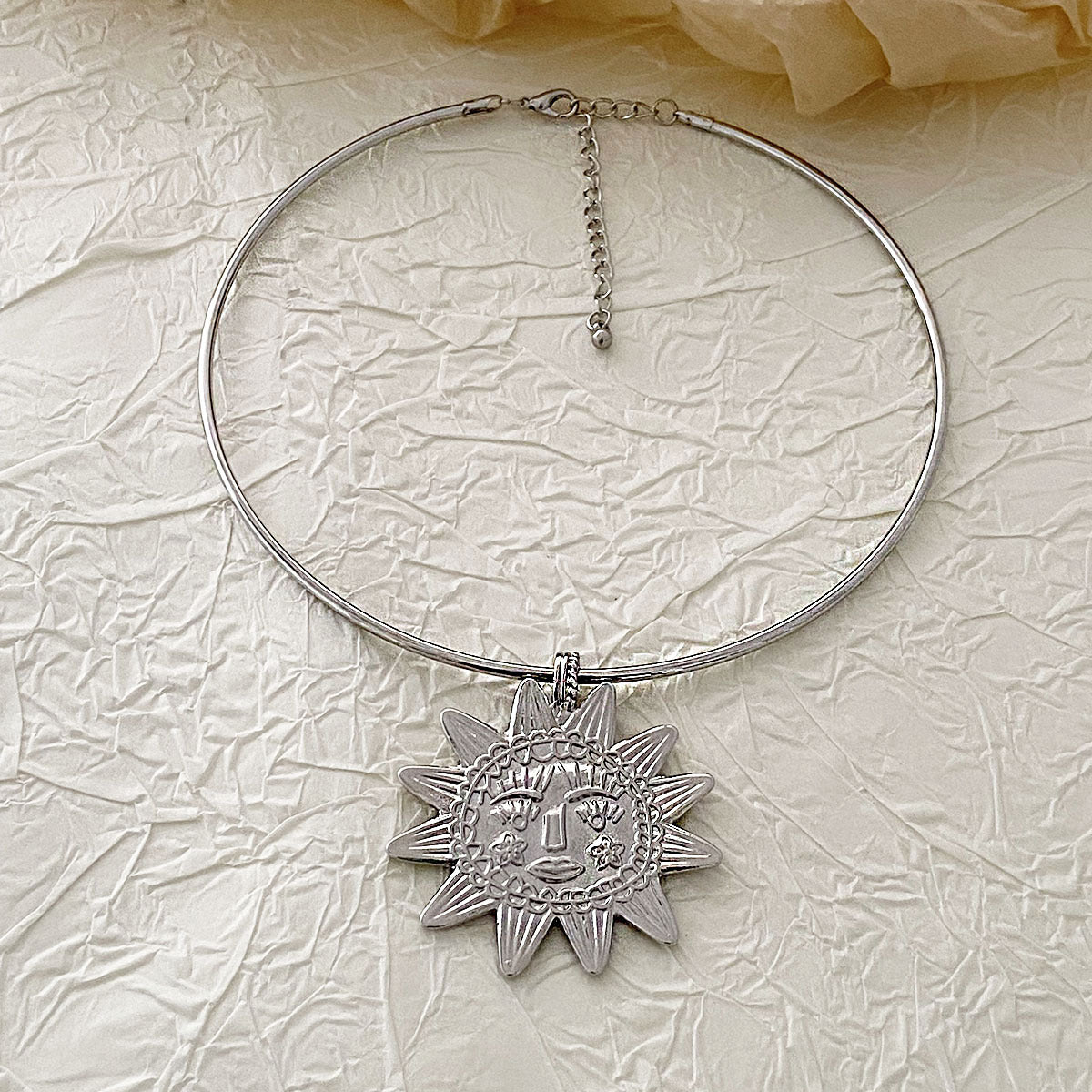 Charming Pendant for Any Occasion