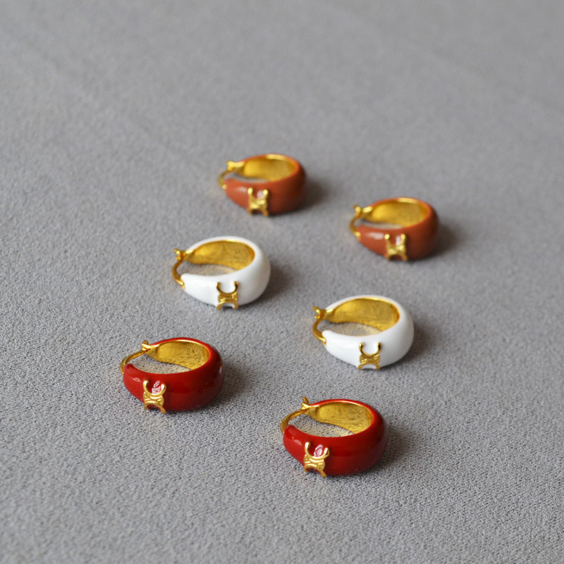 Romantic Gold Earring for Special Moments
