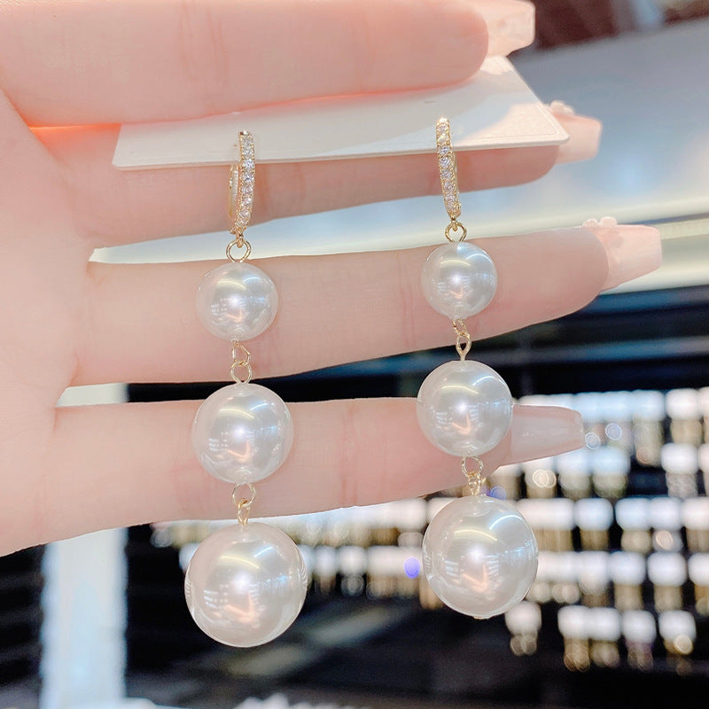Romantic Pearl Earring for Special Moments