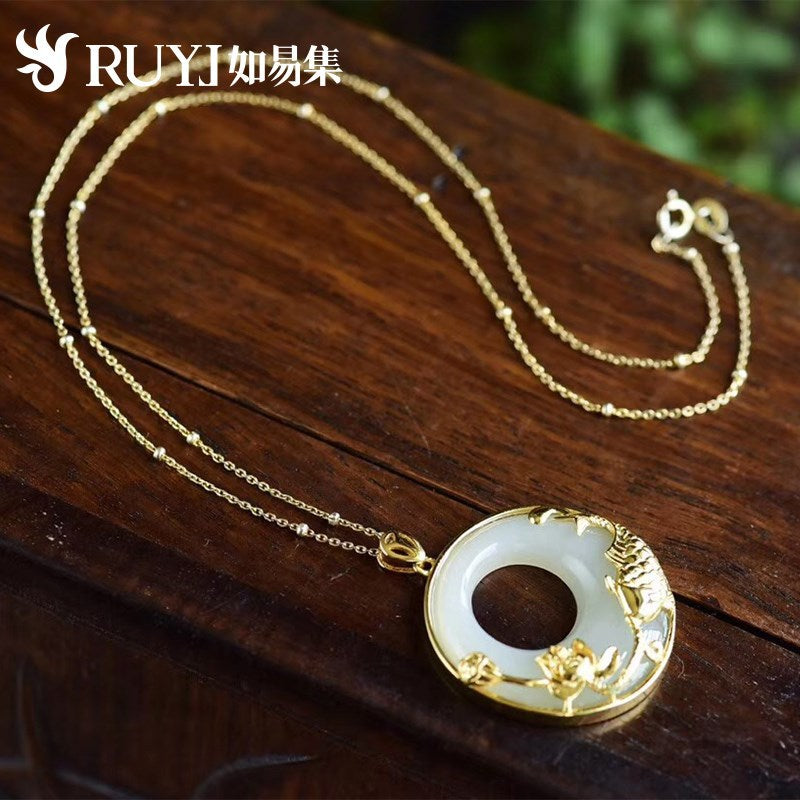 Stunning Silver Necklace for Daily Wear