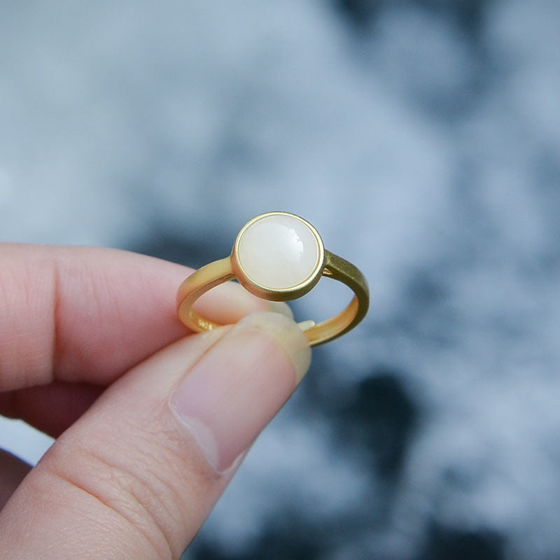 Elegant Silver Ring for Every Occasion