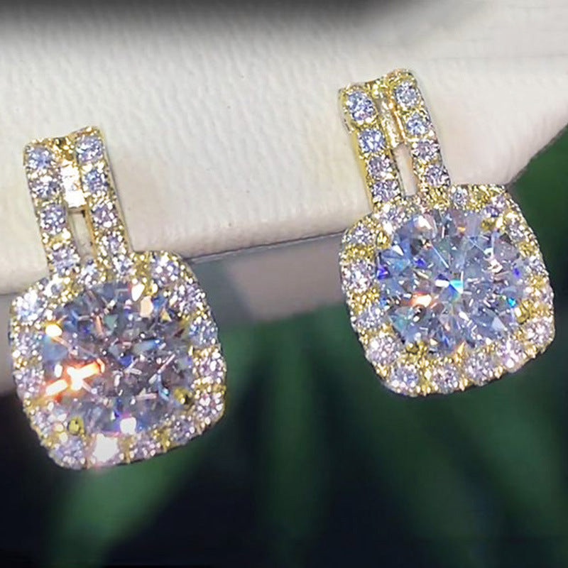 Elegant Earring for Every Occasion