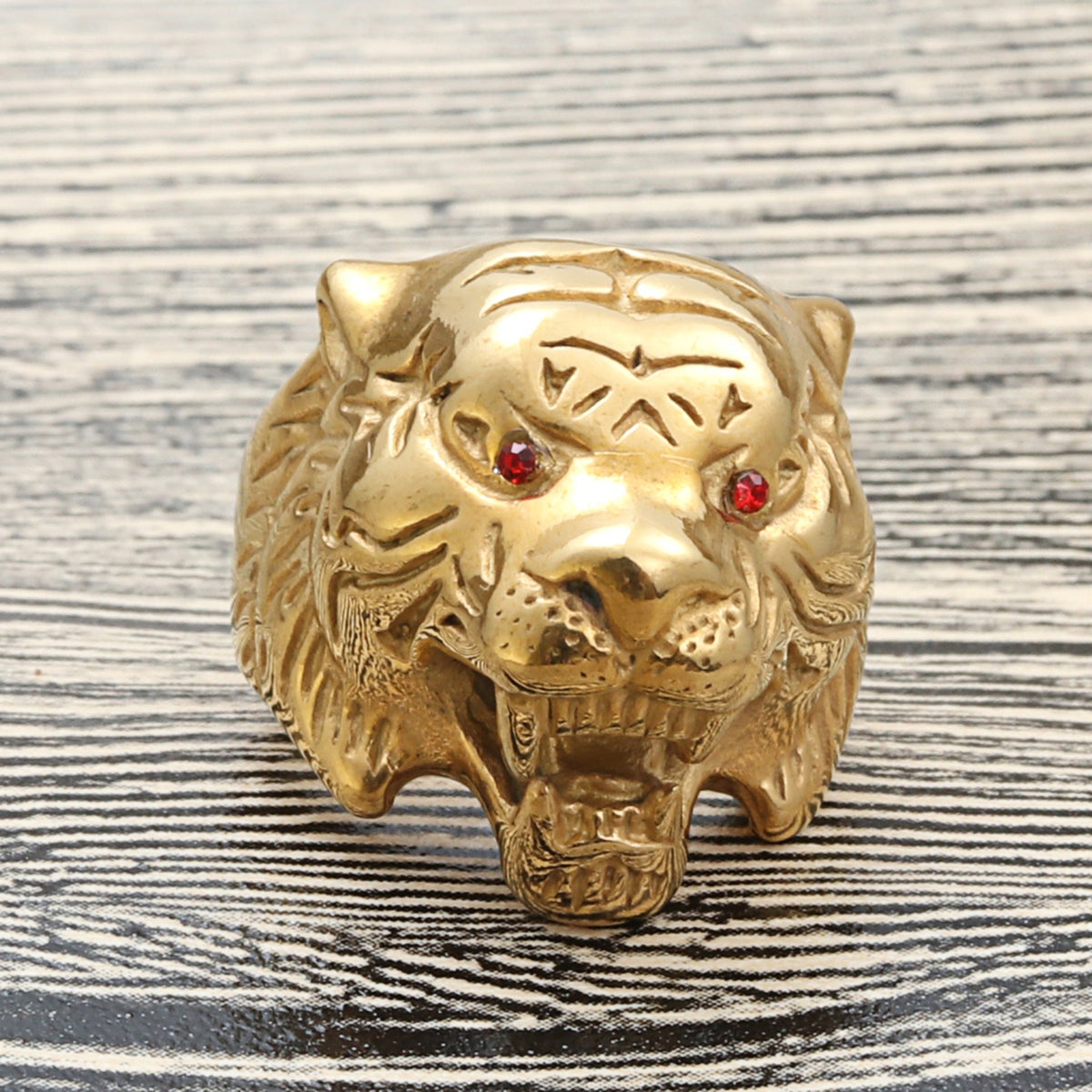 Stunning Ring for Daily Wear