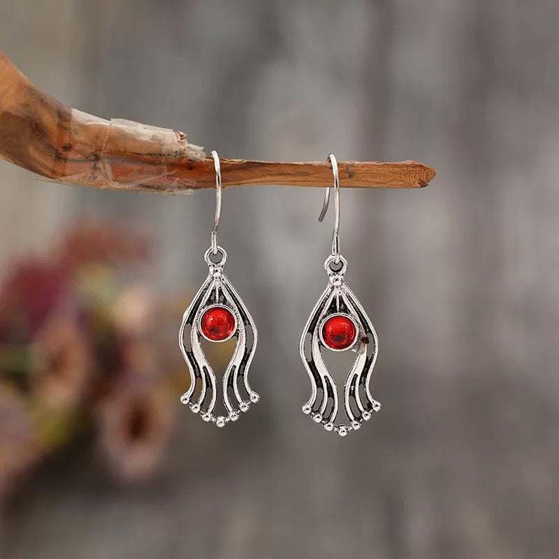 Elegant Silver Earring for Every Occasion