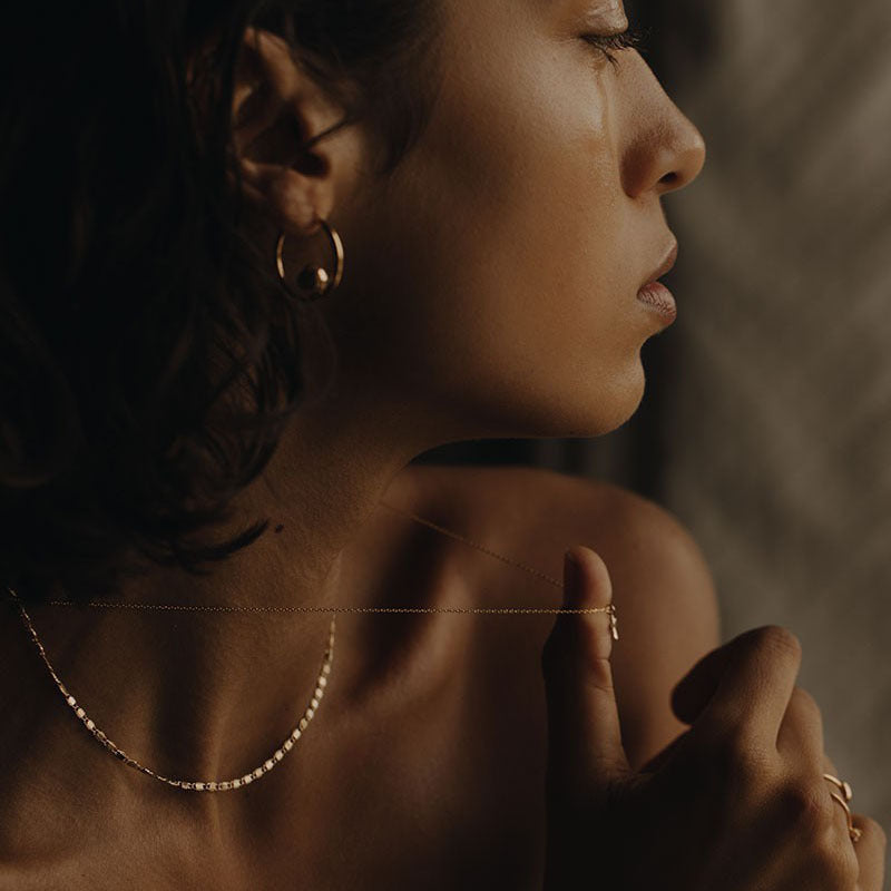 Stunning Gold Necklace for Daily Wear