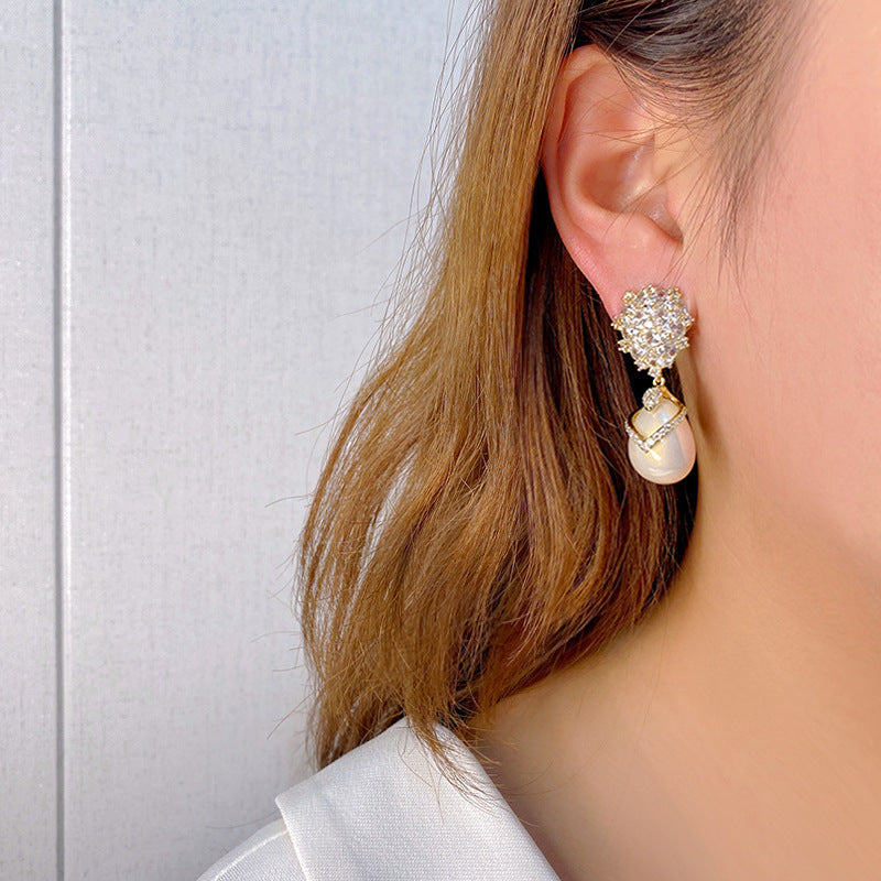 Stunning Pearl Earring for Daily Wear