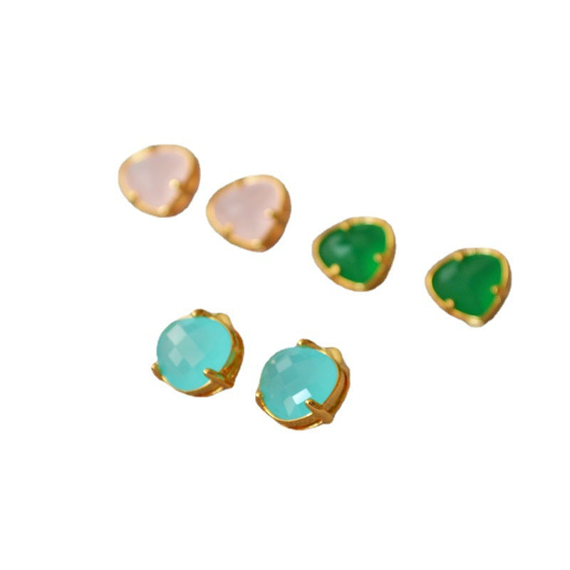 Romantic Gold Earring for Special Moments
