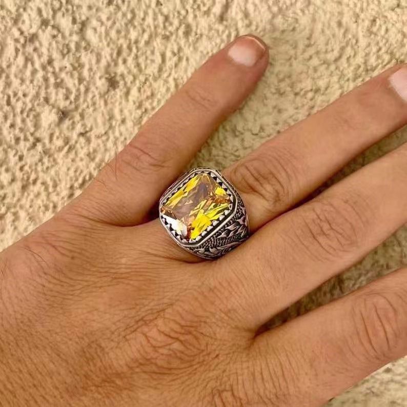 Classic Silver Ring with Timeless Appeal