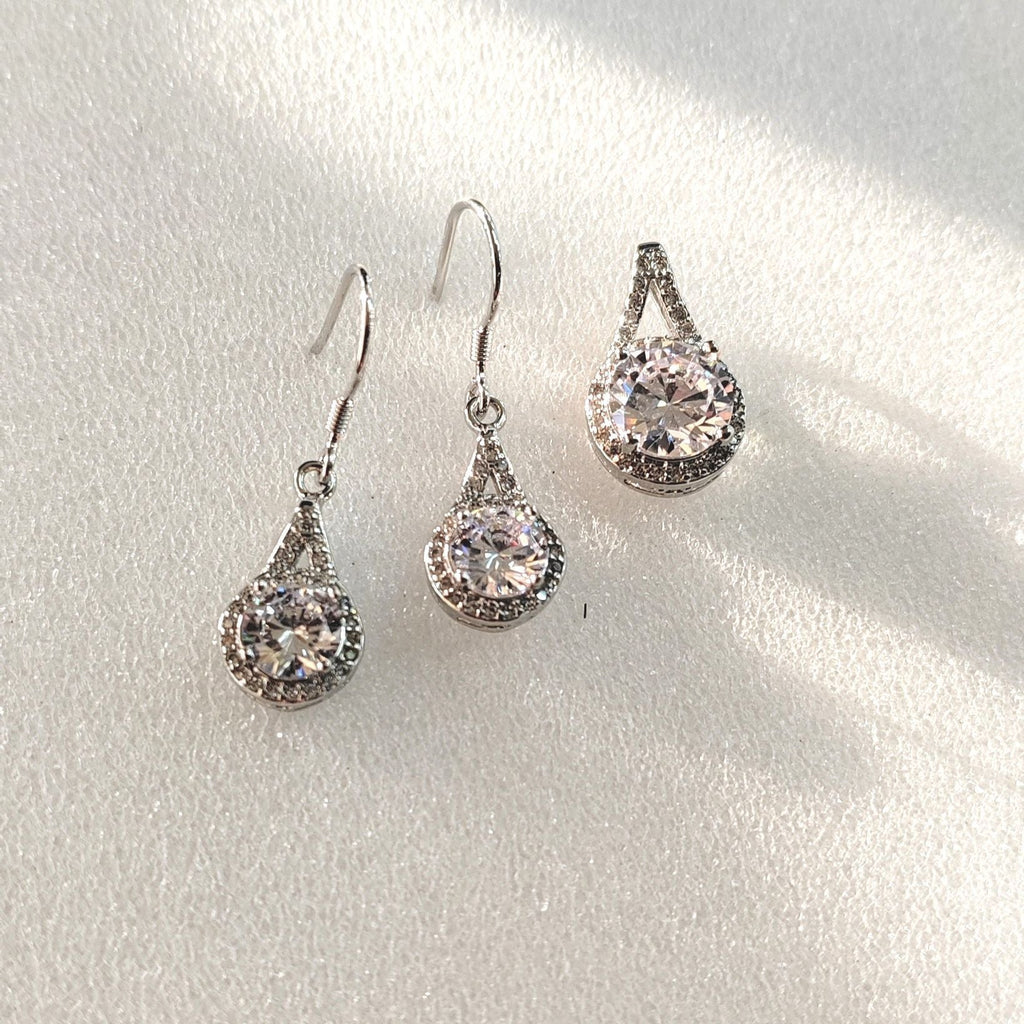 Classic Earring with Timeless Appeal