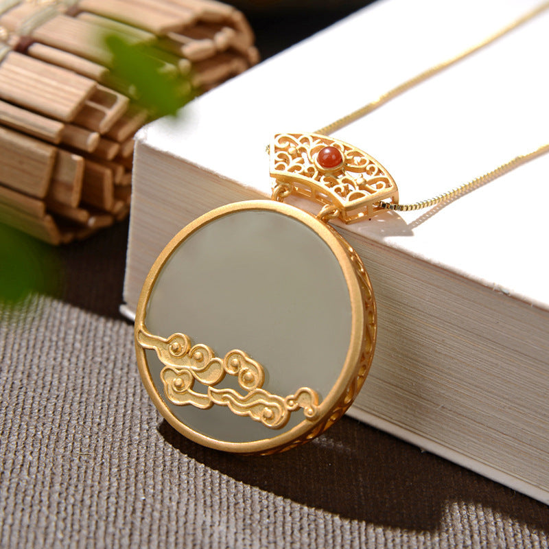 Romantic Gold Necklace for Special Moments