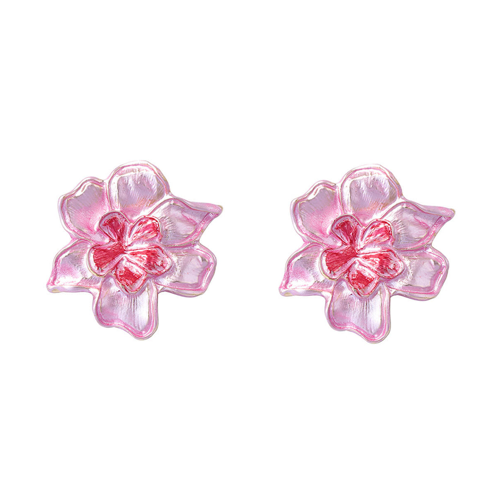 Charming Piece for Any Occasion