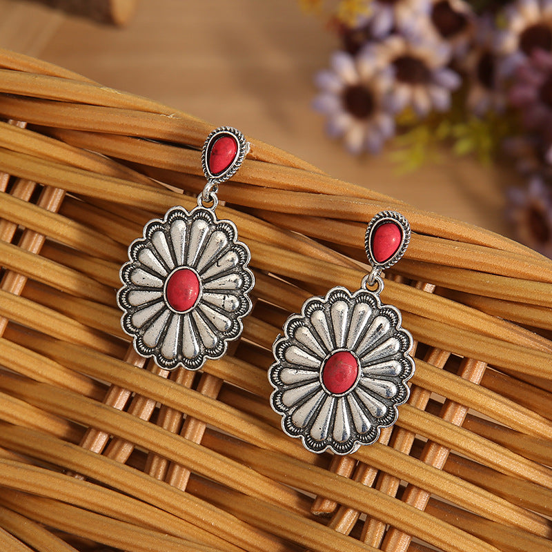Charming Earring for Any Occasion