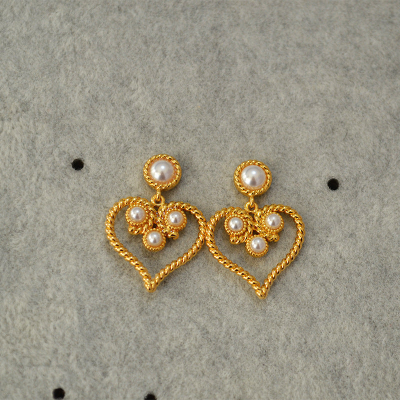 Beautiful Silver Earring with Unique Style