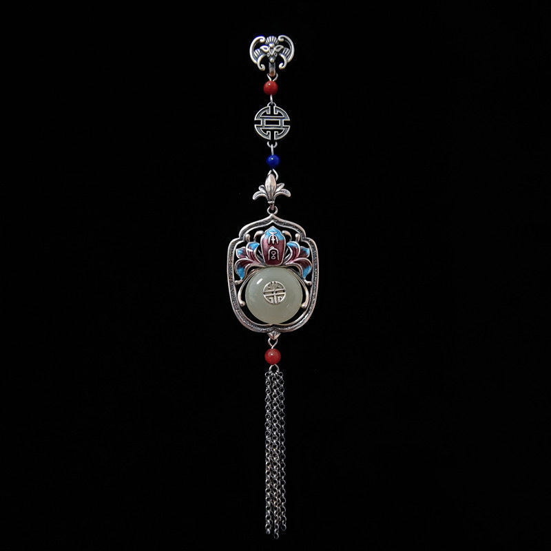 Beautiful Silver Pendant with Unique Style