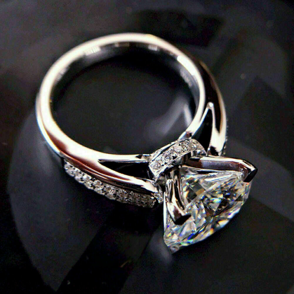 Stunning Ring for Daily Wear