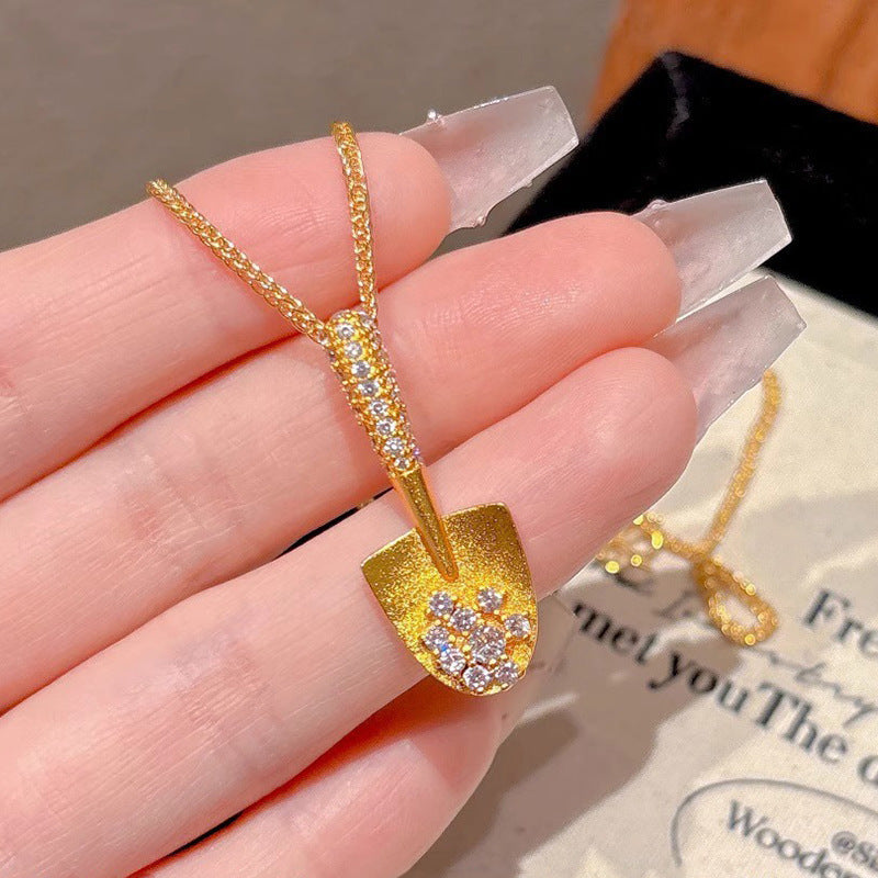 Charming Piece for Any Occasion