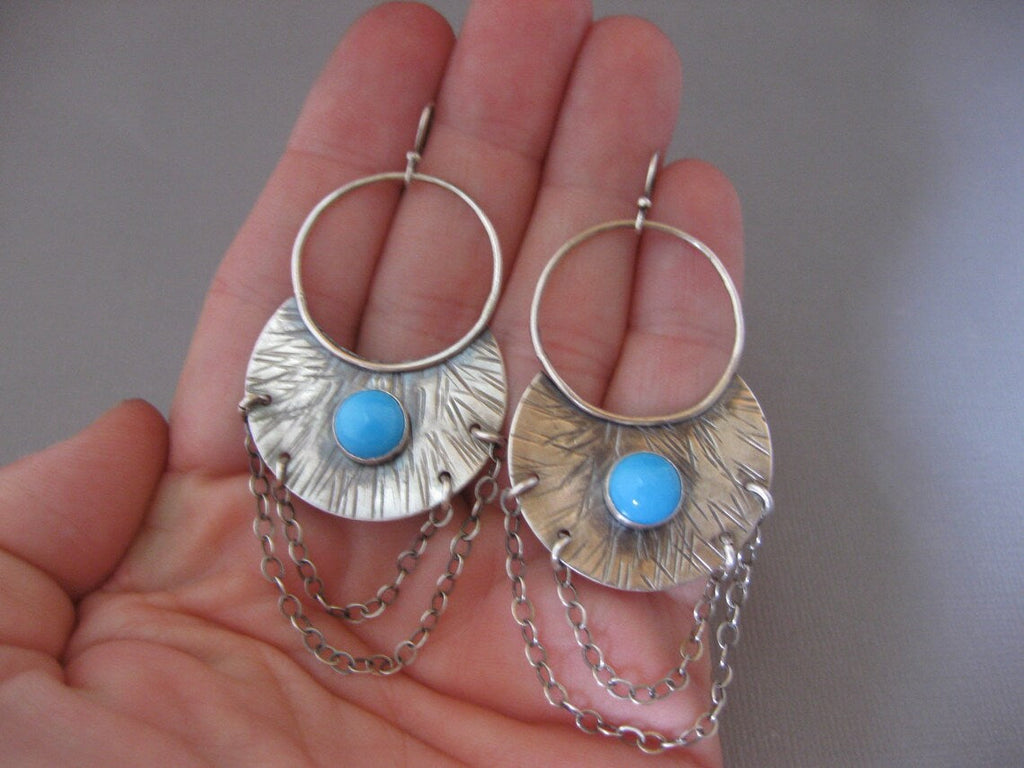 Charming Earring for Any Occasion