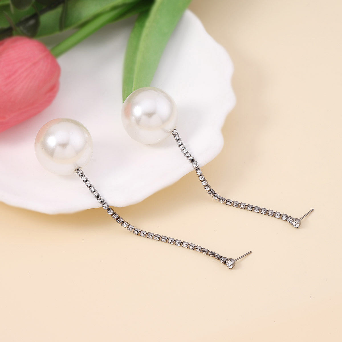 Stunning Pearl Earring for Daily Wear