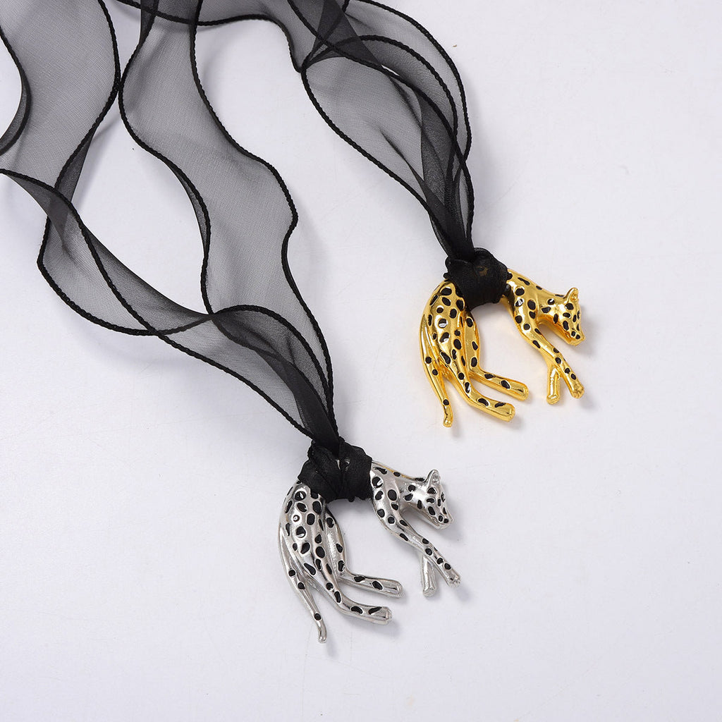 Charming Piece for Any Occasion