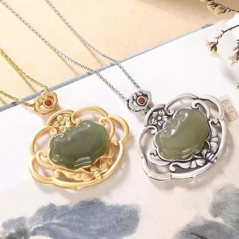 Charming Gold Necklace for Any Occasion