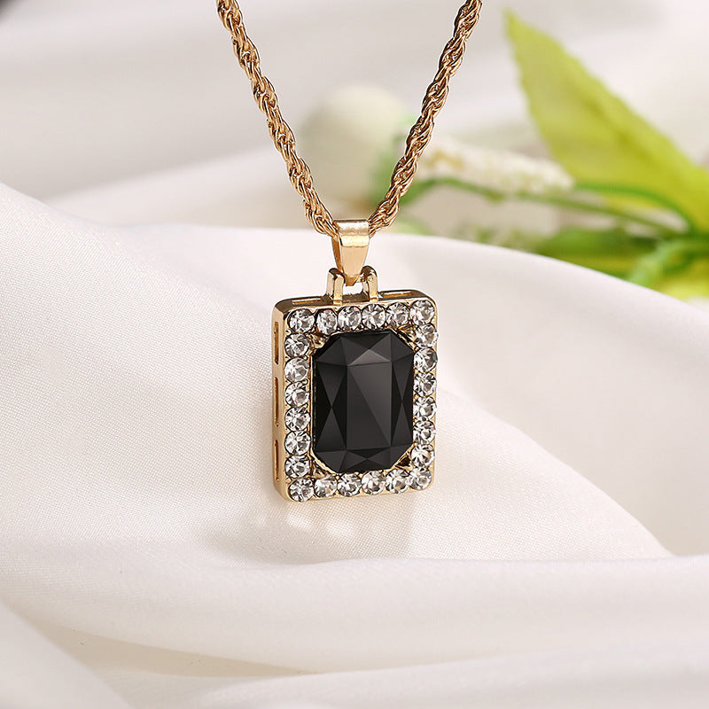Classic Necklace with Timeless Appeal