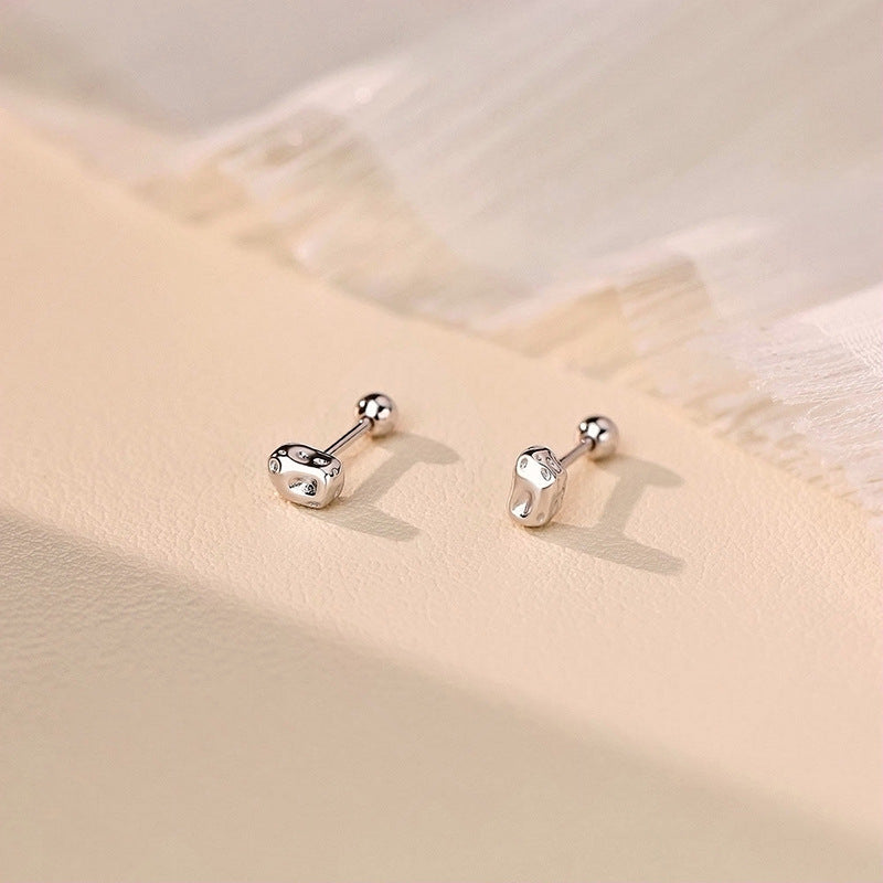 Charming Piece for Any Occasion