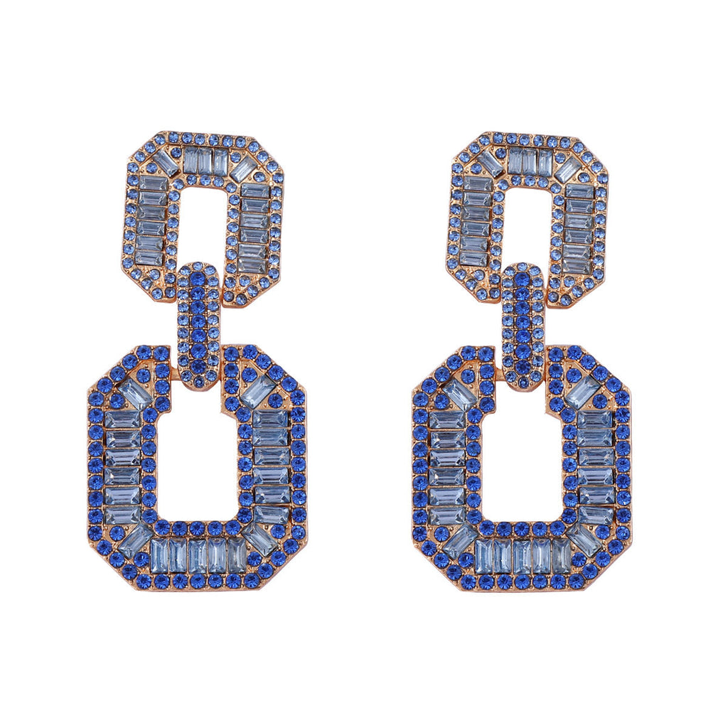 Charming Piece for Any Occasion