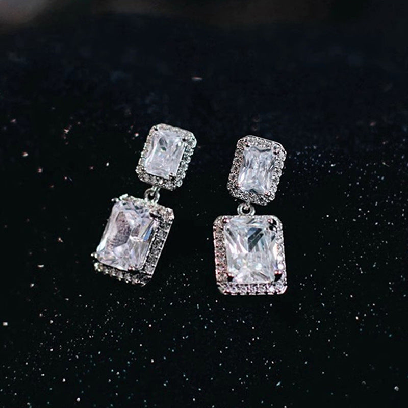 Elegant Earring for Every Occasion