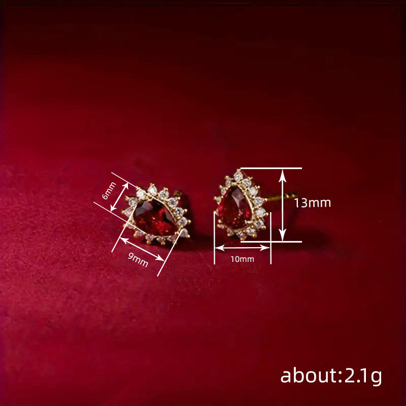 Charming Earring for Any Occasion
