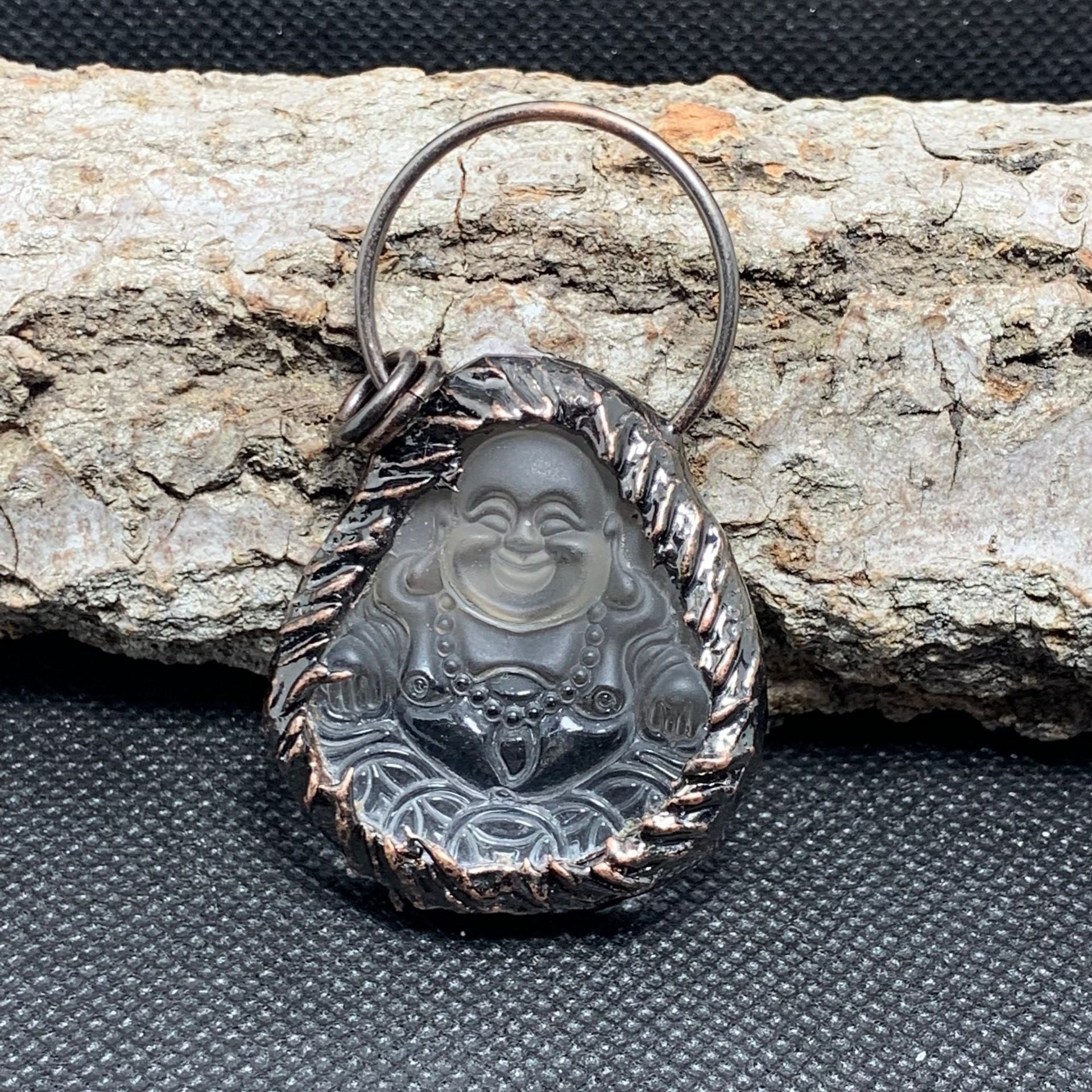 Charming Pendant for Any Occasion