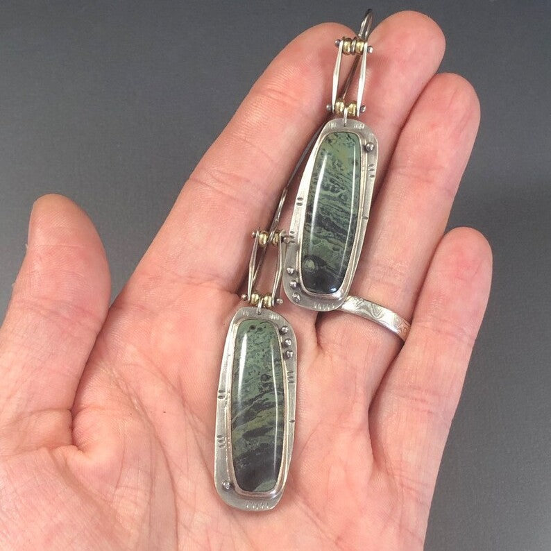Charming Earring for Any Occasion