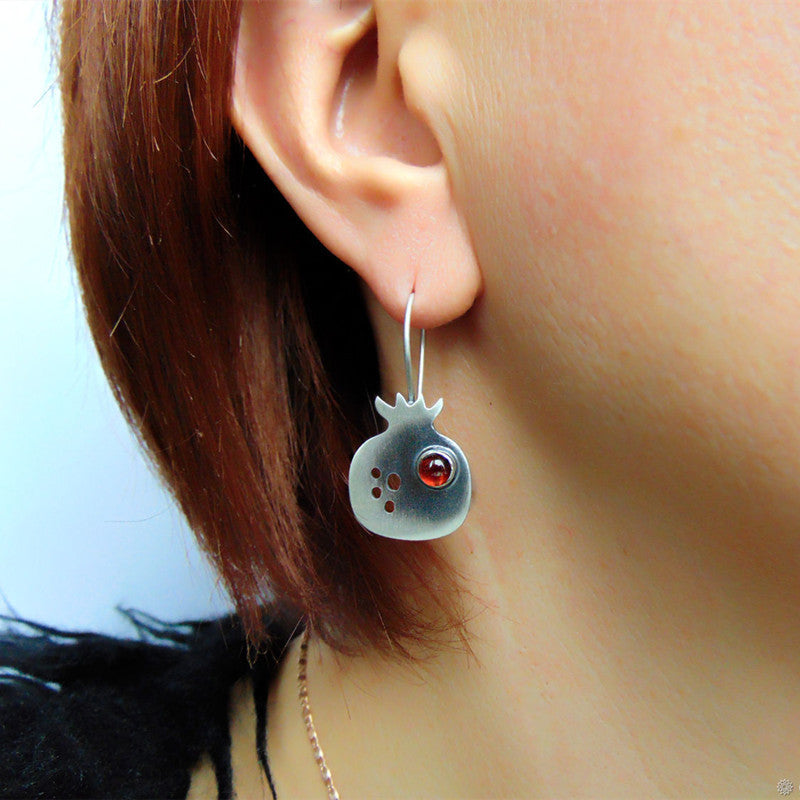 Charming Silver Earring for Any Occasion