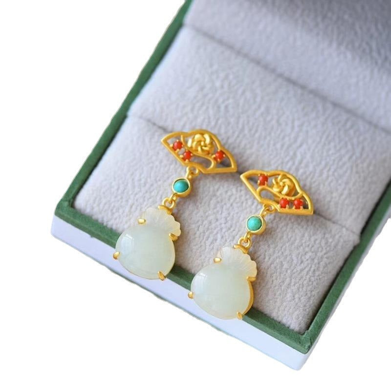 Elegant Silver Earring for Every Occasion